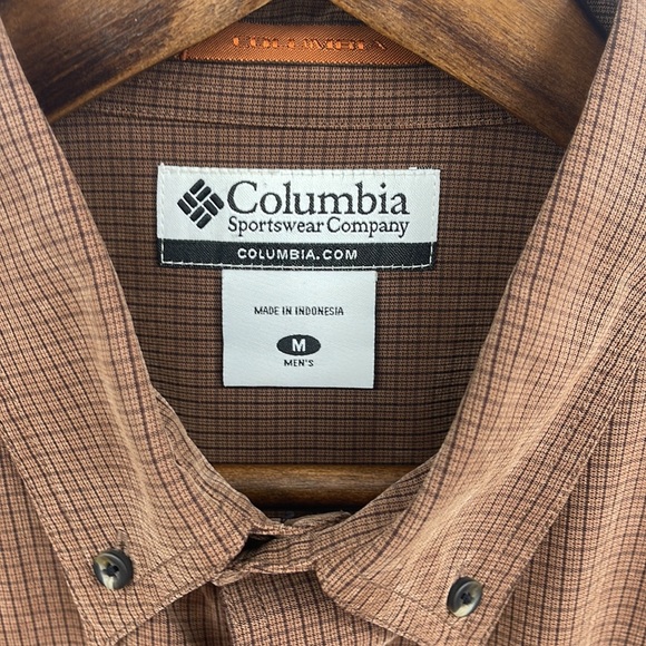 Columbia Button down - Picture 3 of 5